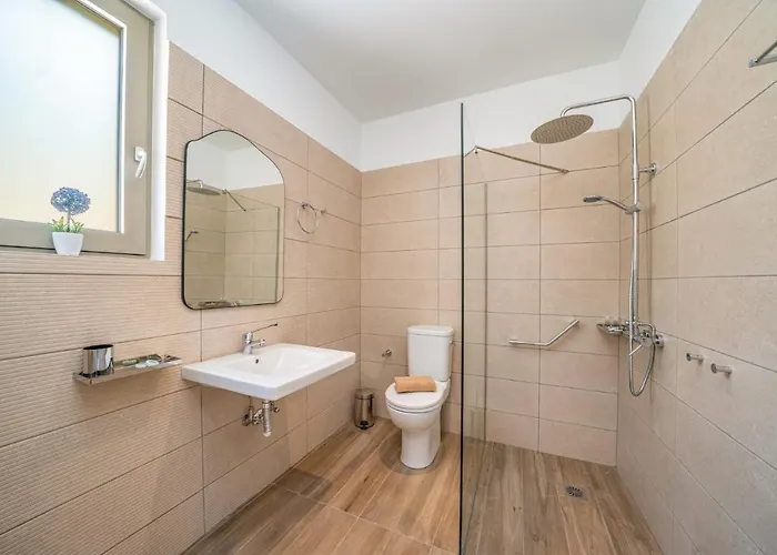 Villa Katoikia Mia By *